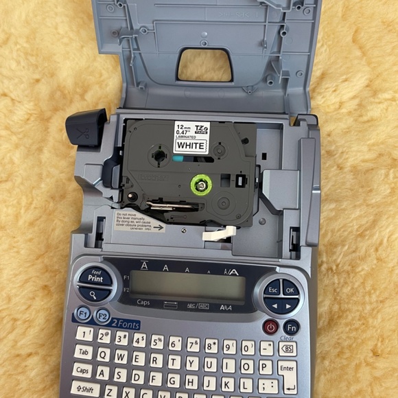 BROTHER LABEL PRINTER - Picture 2 of 5